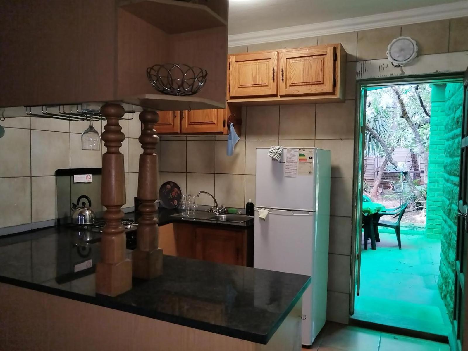 Suikerbosrant Sleep And Go Bed & Breakfast พริทอเรีย ภายนอก รูปภาพ